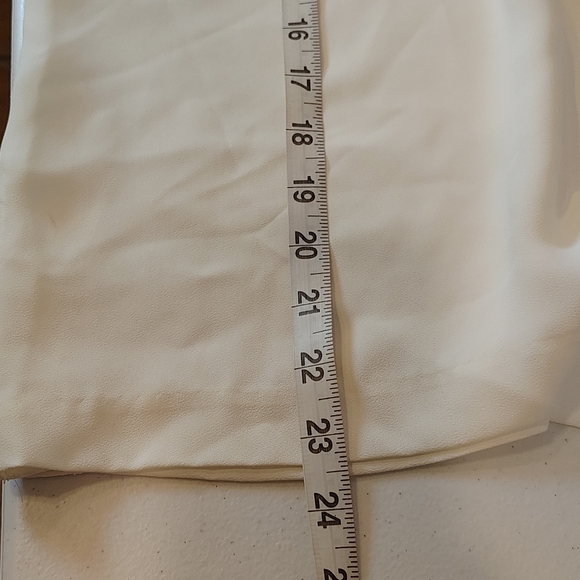 Vince Camuto Women's XS  Cowl Neck Luxe Crepe De China Blouse White Career Wear - Picture 7 of 8